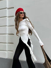 Carica l&#39;immagine nel visualizzatore di Gallery, White Round Neck Asymmetrical T shirt
