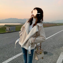 Load image into Gallery viewer, Add fleece and thick integrated motorcycle clothing for women 2024 winter new fried street imitation lamb hair thin short coat
