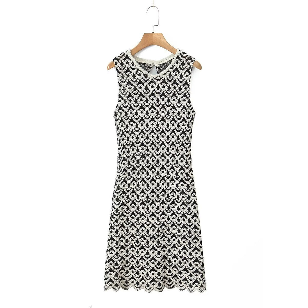 French Style Crochet Sleeveless Patterned Pencil Dress