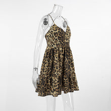 Charger l&#39;image dans la galerie, Sexy V Neck Spaghetti Chiffon Leopard Mini Dress
