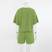 Laden Sie das Bild in den Galerie-Viewer, Green Short Sleeve T shirt Shorts Sporty Two Piece Set
