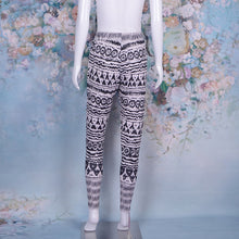 Cargar imagen en el visor de la galería, Women&#39;s Casual Ethnic Print Stretchy Saggy Jersey Pants
