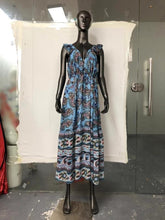 Load image into Gallery viewer, hot sale V neck sexy split maxi dress blue sleeveless women boho floral print chiffon dress
