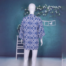 Load image into Gallery viewer, Printed Geometric Tie Dye Three Quarter Sleeve Kimono Beachwear Cover Up
