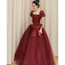 Загрузить изображение в средство просмотра галереи, Burgundy Bridal Dress Puff Sleeve Long Princess Dress Stage Performance Birthday Puffy Evening Dress
