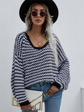 Cargar imagen en el visor de la galería, women v neck jacquard striped sweater pullover
