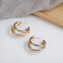 Load image into Gallery viewer, Cool Vintage Metal Geommetrical Big Circle Stud Earrings
