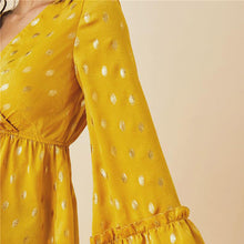 Cargar imagen en el visor de la galería, Yellow long sleeve chiffon v neck peplum blouse
