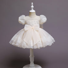 Load image into Gallery viewer, 2022 New Design Little Girls 70-130cm Puff Sleeve Fashion 1Y Birthday Flower Girl Fancy Princess Dress
